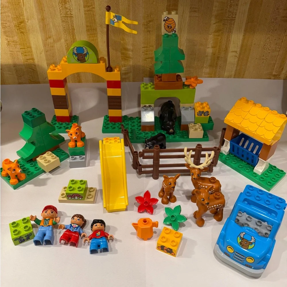 LEGO Duplo park forest play Adventure Set - Multicolor